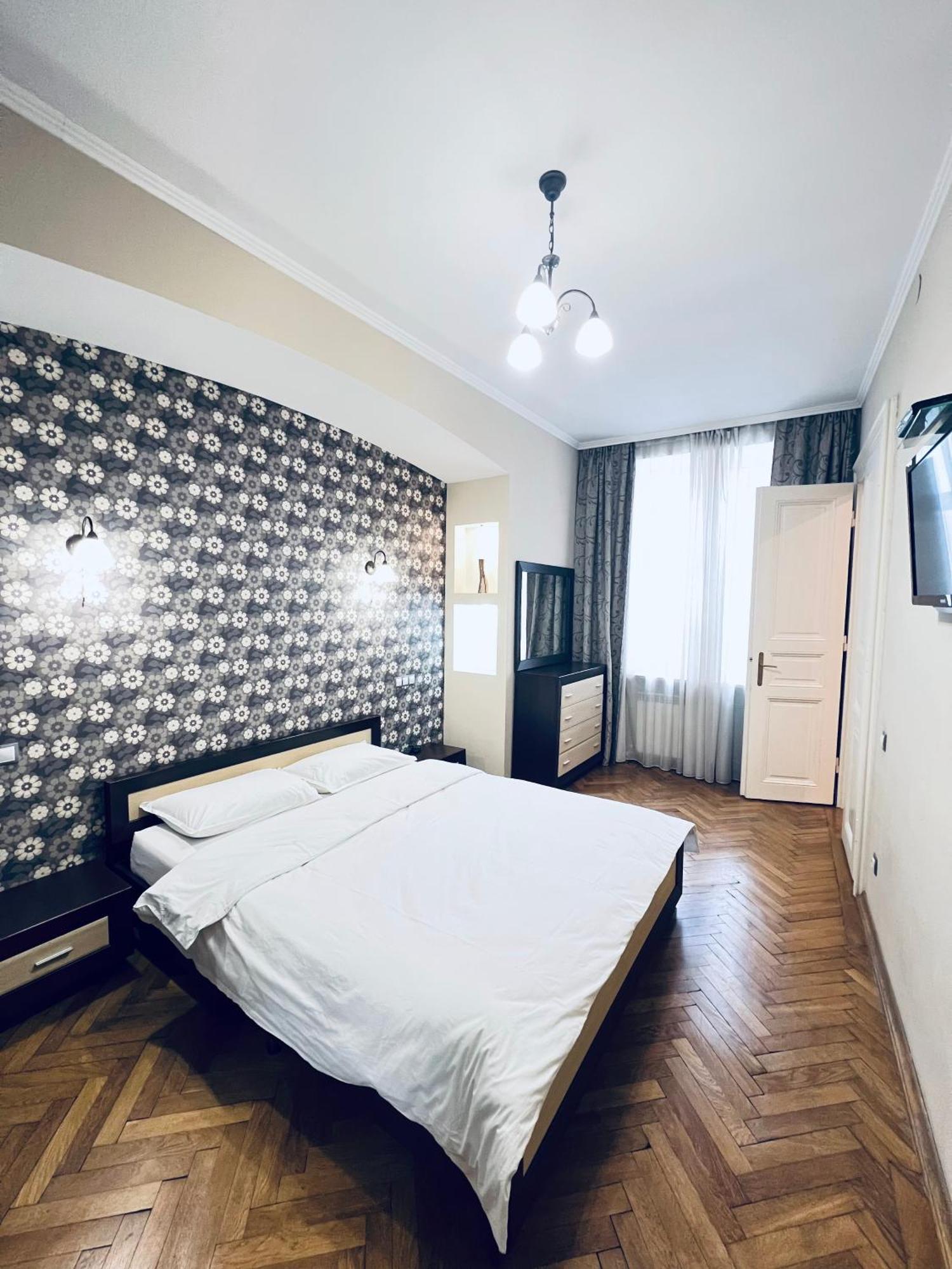 Petra Doroshenka19 Street Apartment Lviv Bagian luar foto